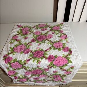 36”x22” vintage Floral Pink Green Towel fringe roses leaves trellis